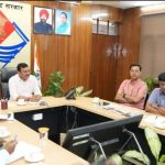 मुख्य सचिव श्री आनंद बर्द्धन की अध्यक्षता में मंगलवार को सचिवालय में राज्य सड़क सुरक्षा कोष प्रबंध समिति की द्वितीय बैठक संपन्न हुई।