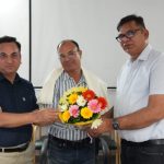 सूचना विभाग में शासकीय सेवा पूर्ण कर सेवानिवृत्त हुए सहायक निदेशक श्री ललिता प्रसाद भट्ट को दी भावभीनी विदाई*