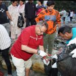 टपकेश्वर मंदिर किनारे तमसा नदी में चला विशेष स्वच्छता अभियान, कैबिनेट मंत्री गणेश जोशी ने दिया स्वच्छता का संदेश