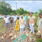 बाढ़ प्रभावित क्षेत्रों का मंत्री और विधायक ने किया स्थलीय निरीक्षण, अधिकारियों को त्वरित कार्रवाई के निर्देश*